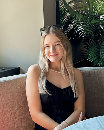 Jennifer Savioz : apprentie gestionnaire du commerce de détail